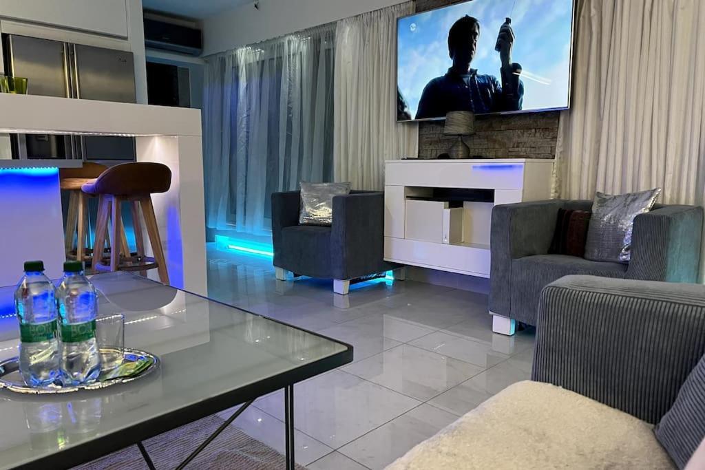 Nice Life - Luxury Apartment In The Old Town. Μπρατισλάβα Εξωτερικό φωτογραφία