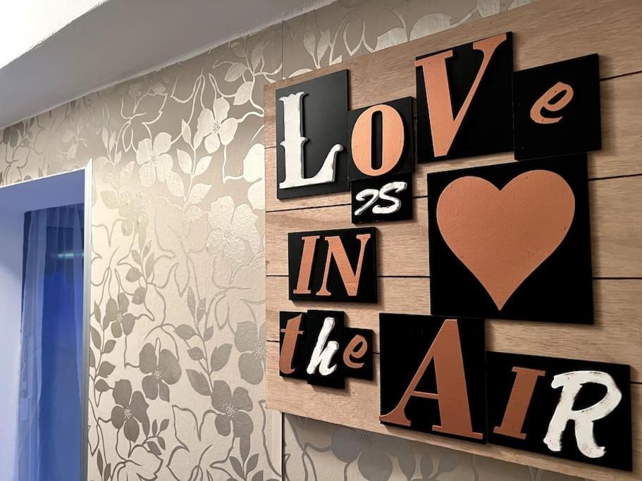 Nice Life - Luxury Apartment In The Old Town. Μπρατισλάβα Εξωτερικό φωτογραφία