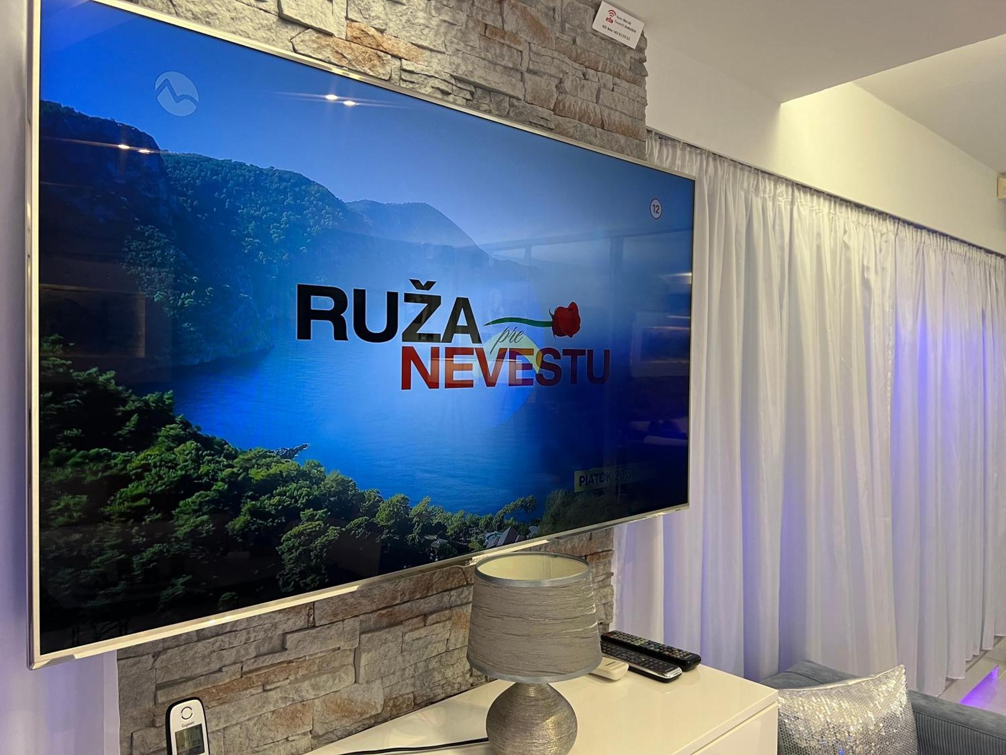 Nice Life - Luxury Apartment In The Old Town. Μπρατισλάβα Εξωτερικό φωτογραφία